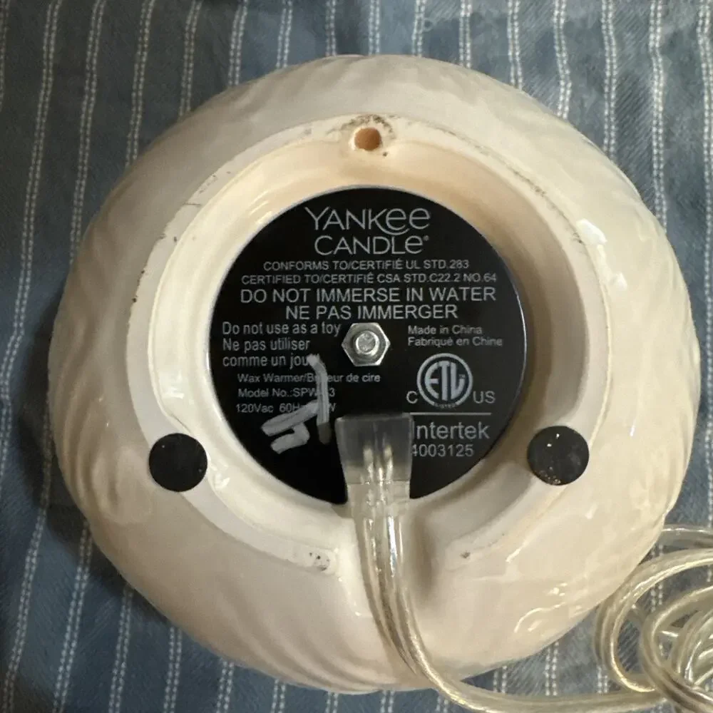Yankee Candle Scenterpiece Easy Melt Cup Warmer Electric Wax Melter SPW-13